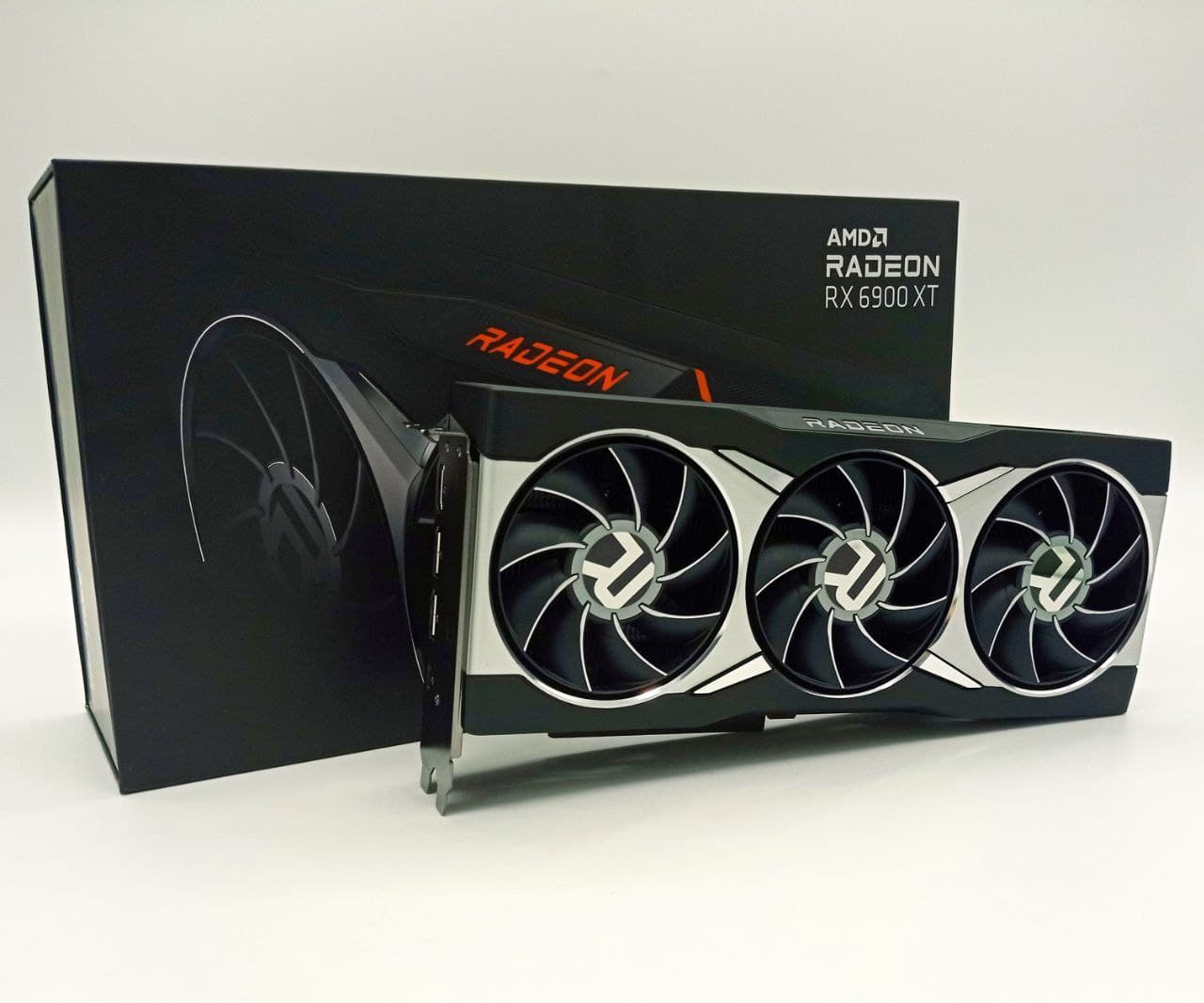 Відеокарта AMD Radeon RX 6900 XT 100-438386 by AMD