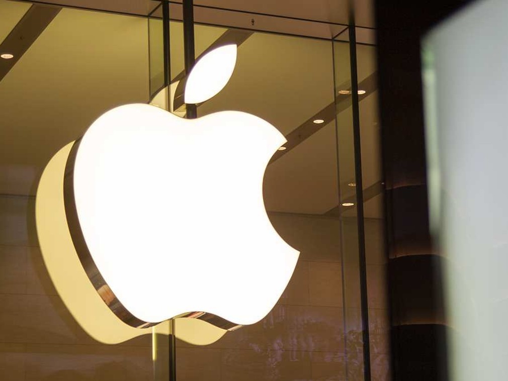 Компанію Apple оцінили у 3 трильйони доларів